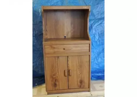 Cabinet with drawer